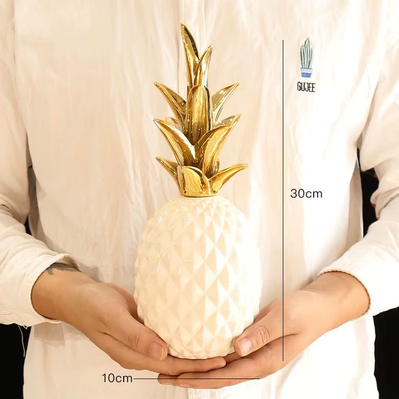 Ceramics Pineapple Shaped Figurine Gold Black Pineapple Luxury Crafts Gift for Office Home Decoration Accessories Decor Gift